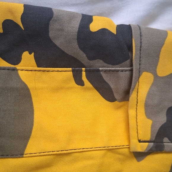 YELLOW CAMO CARGOS - Picture 4 of 6